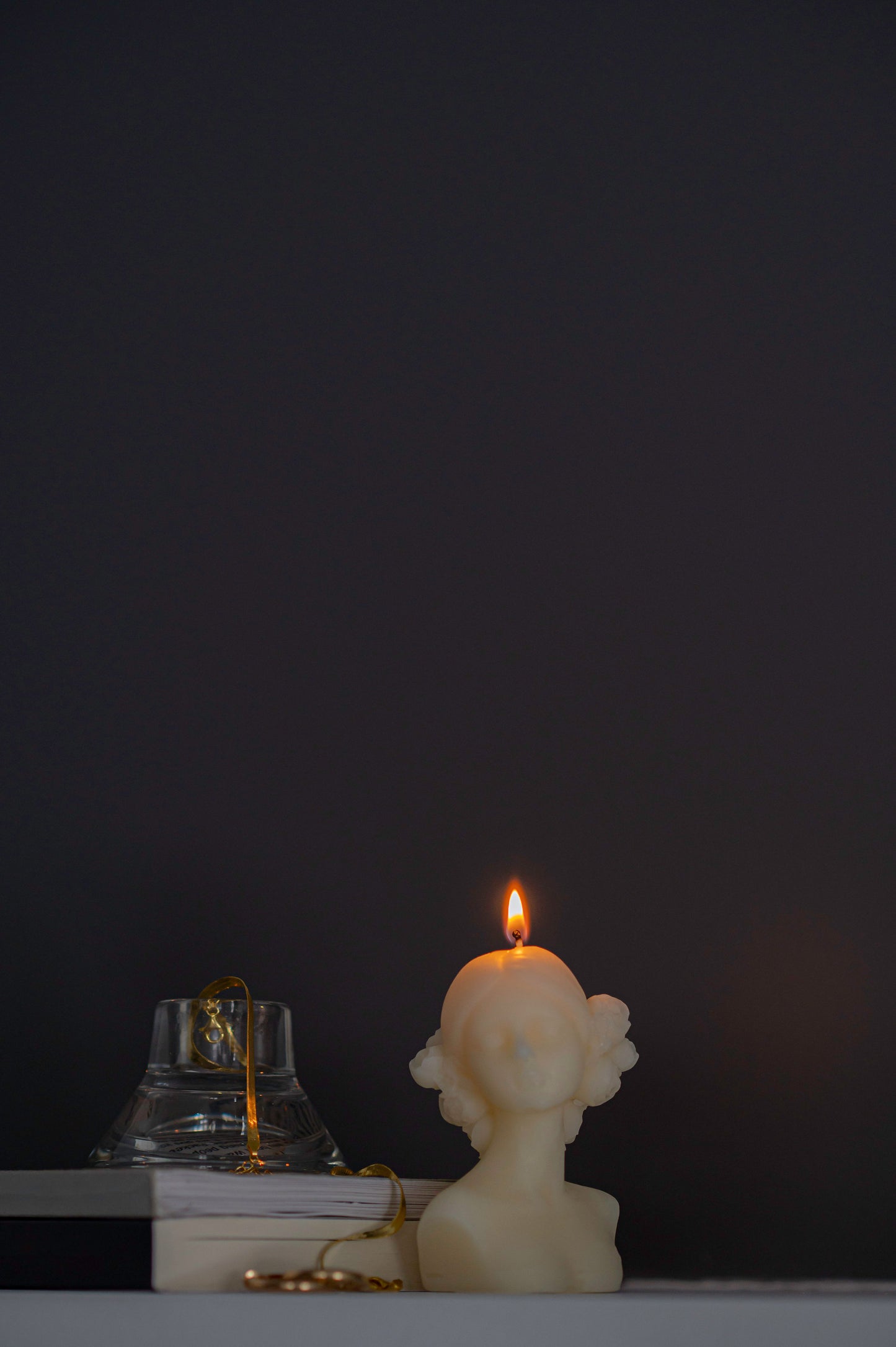 Mademoiselle candle decor