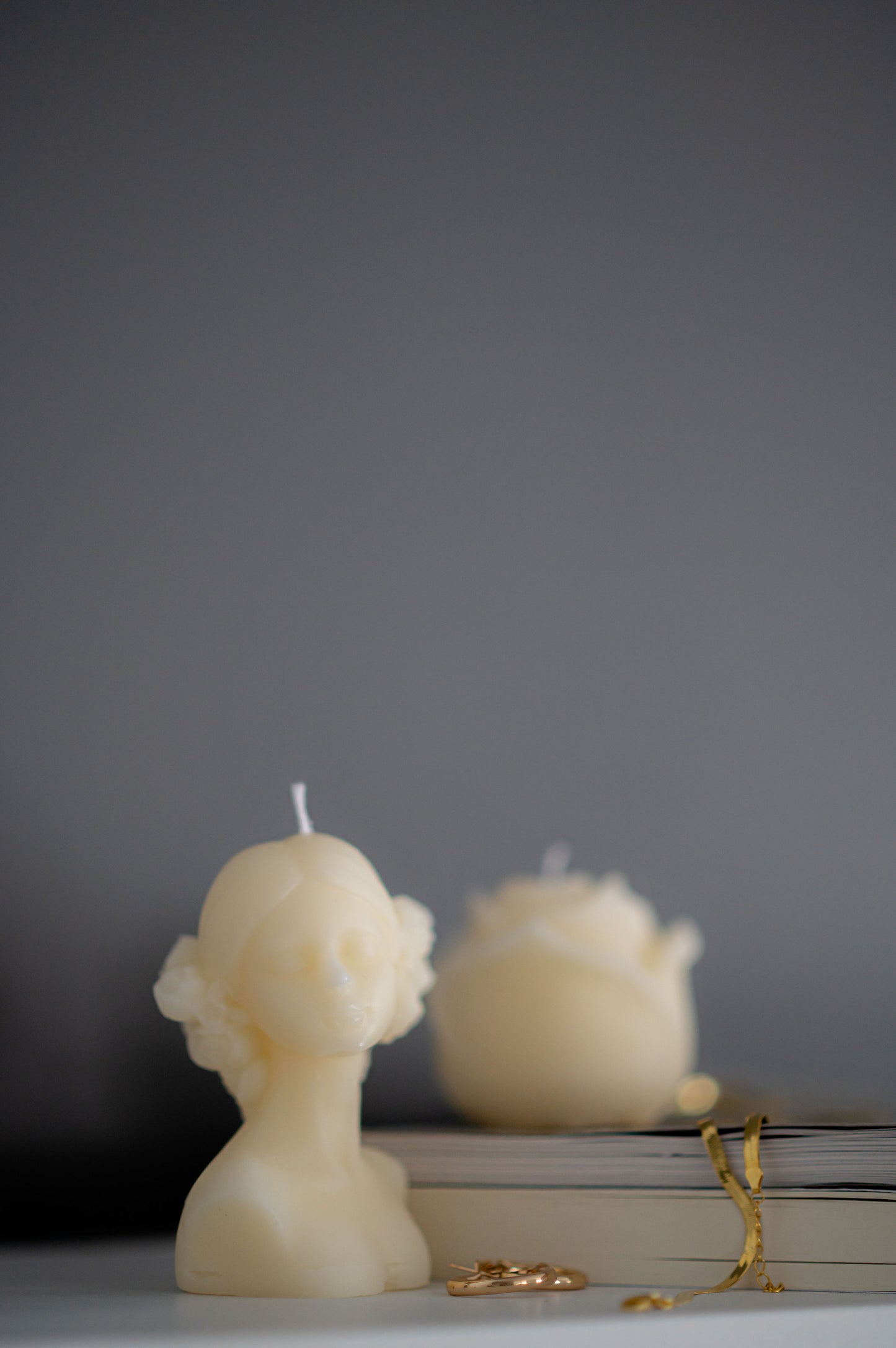 Mademoiselle candle decor